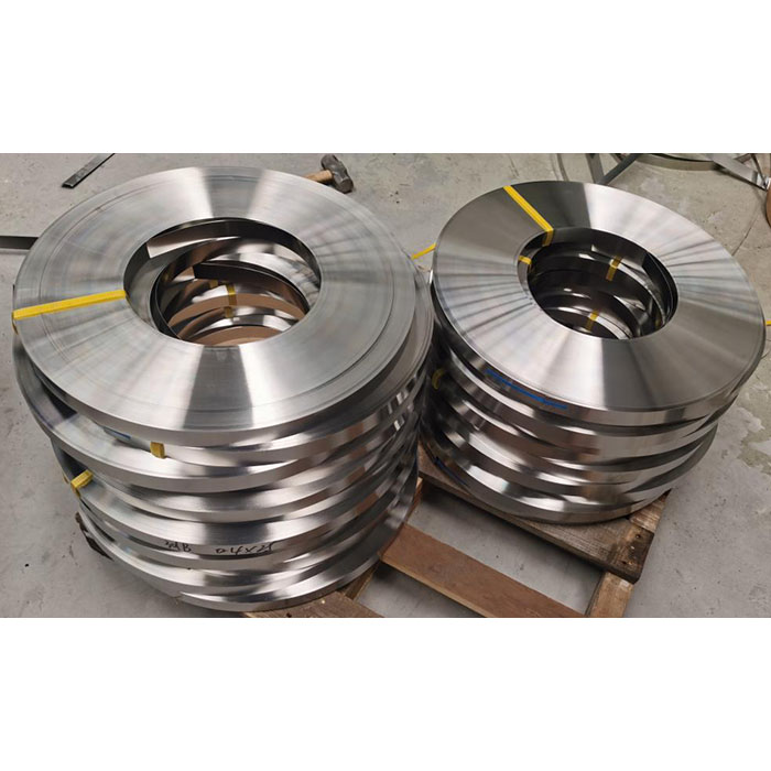 È meglio scegliere un nastro in acciaio inossidabile magnetico o non magnetico?