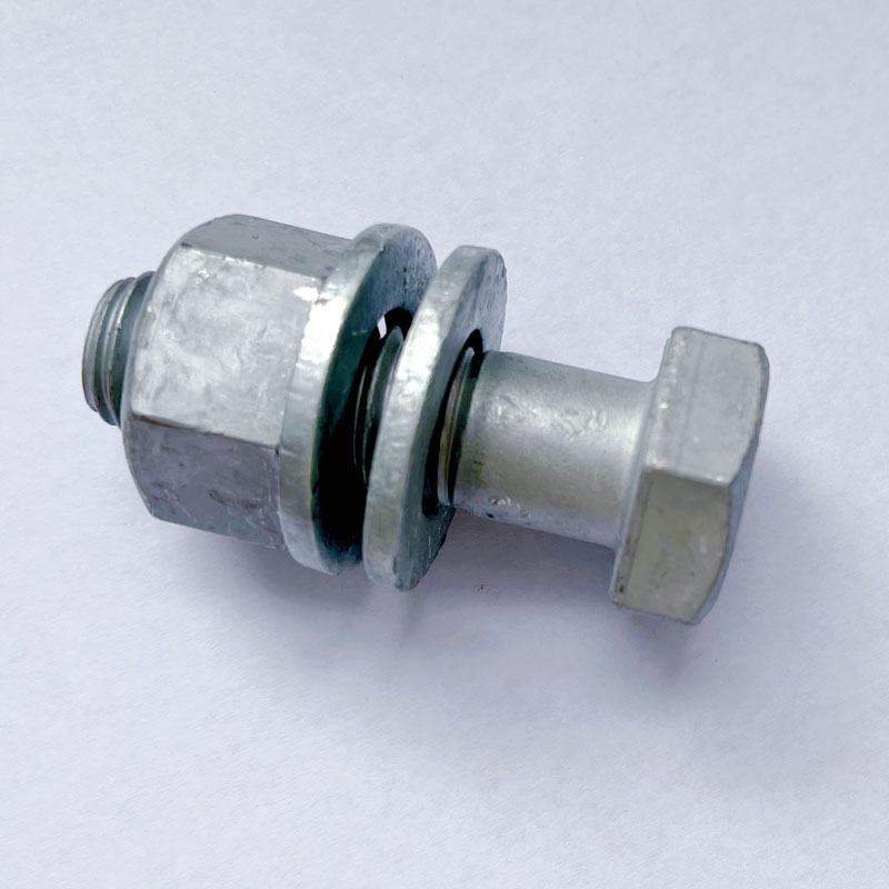 In che modo i fattori ambientali influiscono sulle viti in acciaio inossidabile?